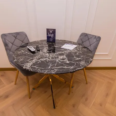 Apartamento Myfreedom поруч із метро площа українських героїв *